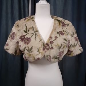 Black Rivet Women's Fur Shrug S/M